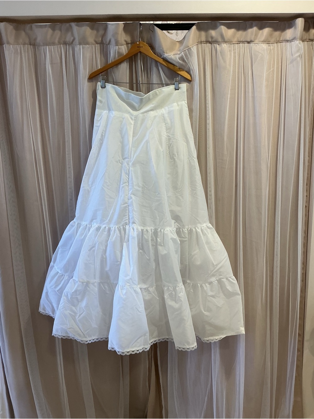 Vintage White Bridal Petticoat Crinoline Underskirt with Lace Trim – Full A-Line - Picture 2 of 3